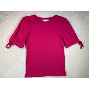 Ann Taylor The Loft Woman’s Magenta Ribbed Top Large